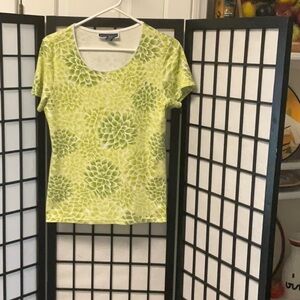 Floral Green Top excellent condition